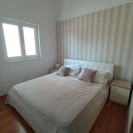 Diana Apartment