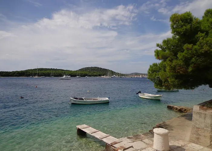 Diana * Rogoznica (Sibenik-Knin)